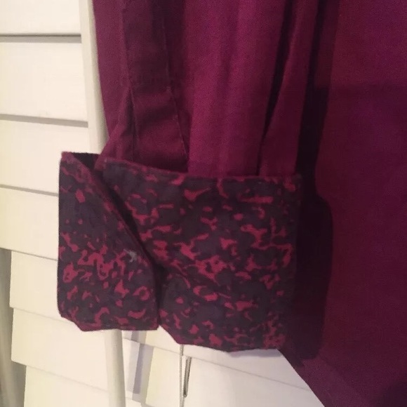 Robert Graham ladies shirt - Picture 2 of 6